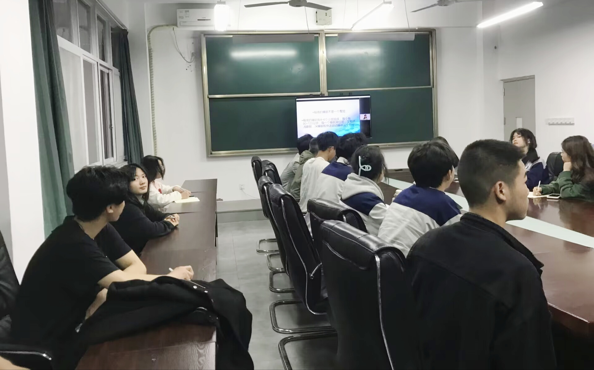 图片4.png 图片4.png